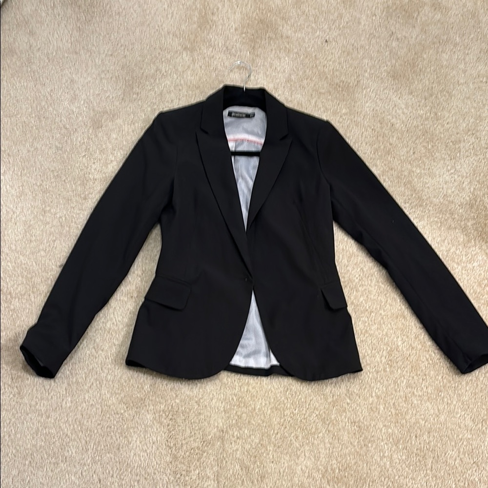 Stradivarius Black Tailored Blazer with Notched Lapels